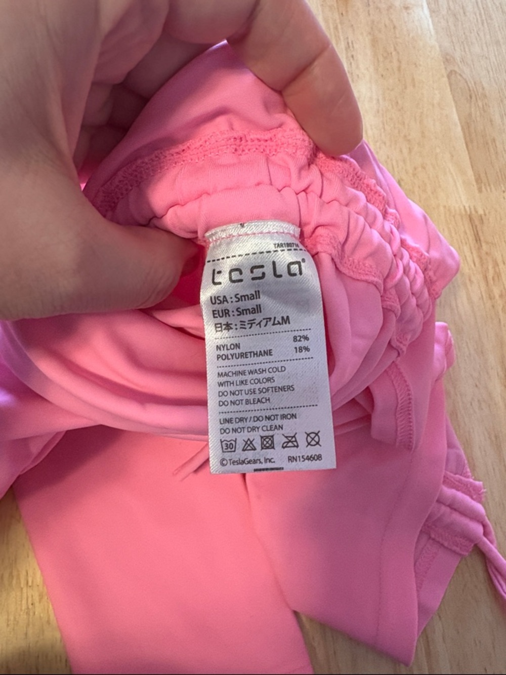Tesla Women's Long Sleeve Pink Zip-Front Cinch Swim Top - Picture 3 of 9